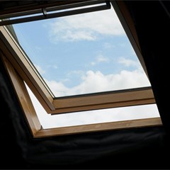 ¿Qué sistemas de persianas y cortinas se adaptan mejor a las buhardillas?